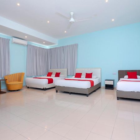 Oyo 90132 Come Inn Premium Kuala Terengganu Kültér fotó