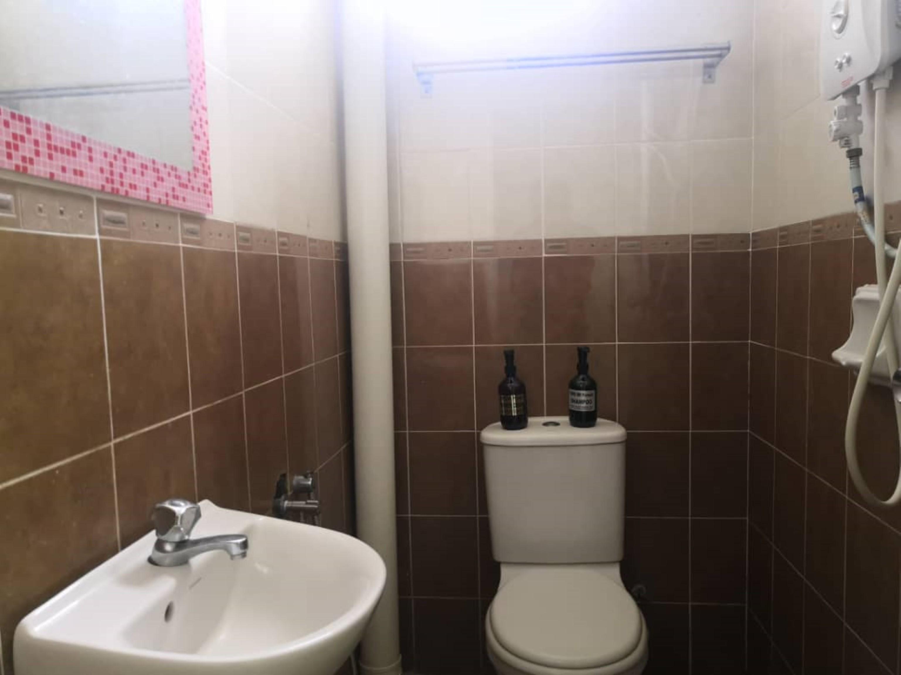 Oyo 90132 Come Inn Premium Kuala Terengganu Kültér fotó