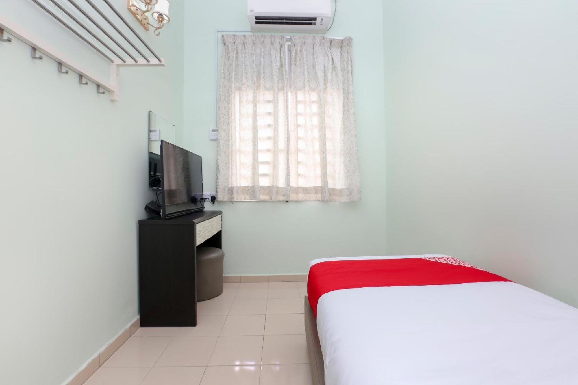 Oyo 90132 Come Inn Premium Kuala Terengganu Kültér fotó