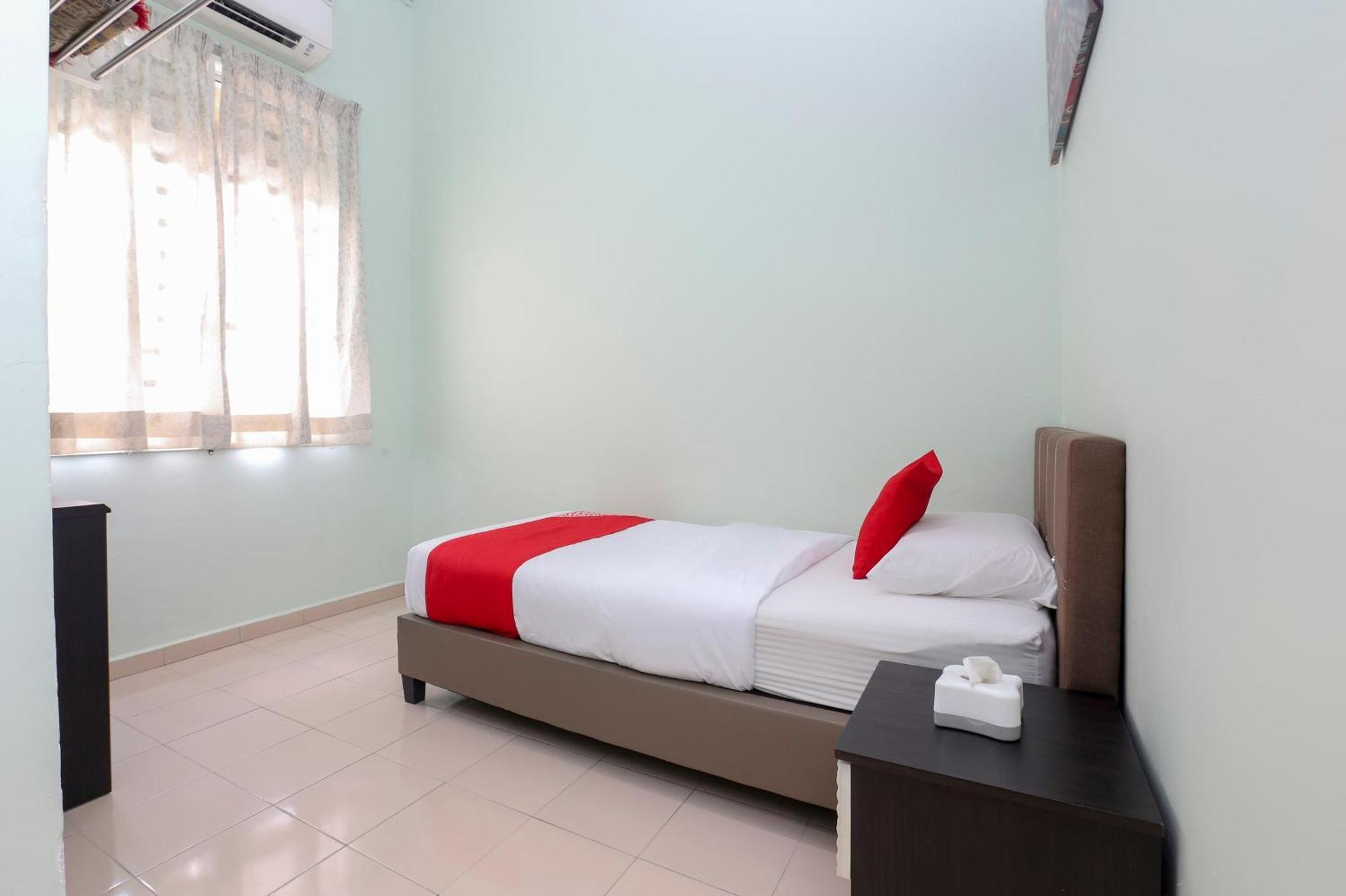 Oyo 90132 Come Inn Premium Kuala Terengganu Kültér fotó